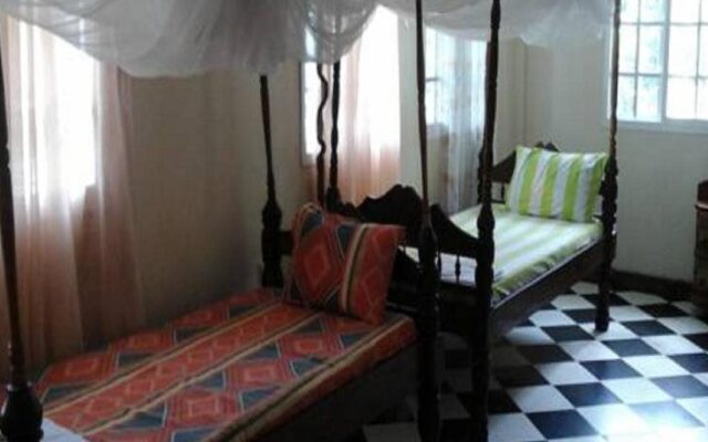 Sharook Lodge - Hostel