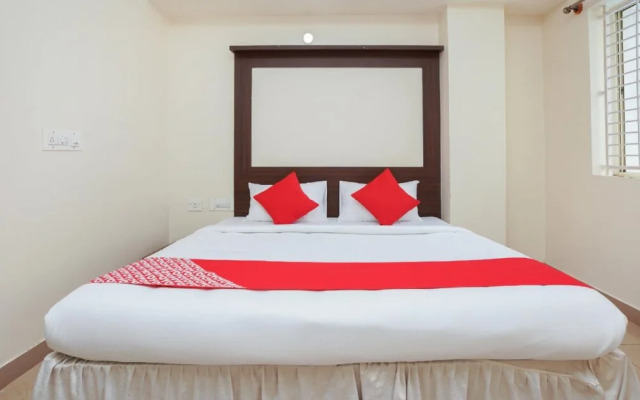 OYO 45057 Hotel J.B. Paradise