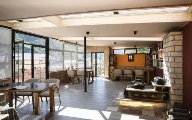 Jiuzhaigou Jijiannanshan Homestay