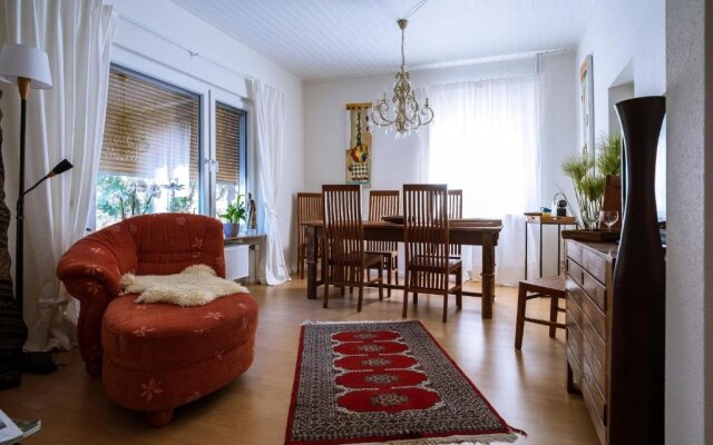 Tektona Bed & Breakfast