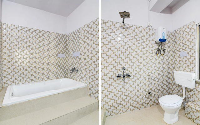Fabhotel The Infinity