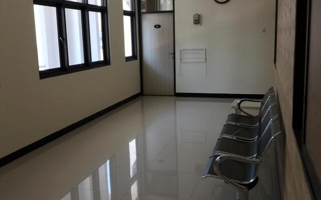Kost and Homestay Putri D'Oasis (Depan Kampus Petra)