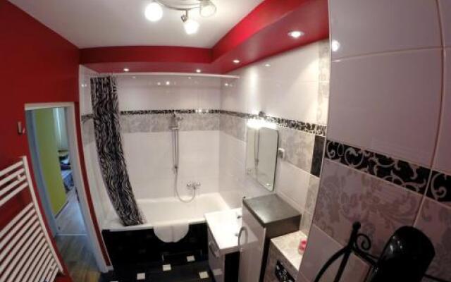 Globetrotters' Apartment