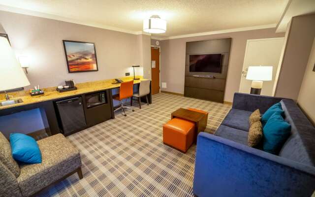 Embassy Suites by Hilton Kansas City Overland Park