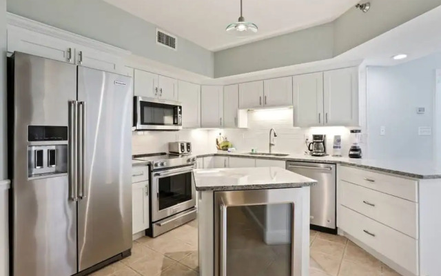 Pelican Pointe1204 3BR 2BA Gulf-front