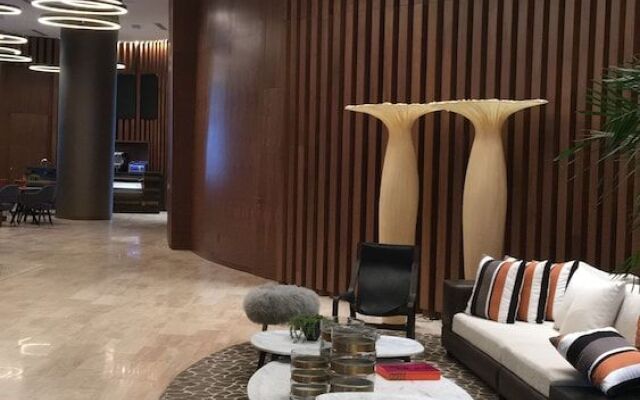 Lyfe Residence Building - Private apts over the beach