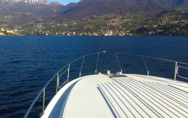 Boats & Breakfast Iseo Lake Pisogne 2