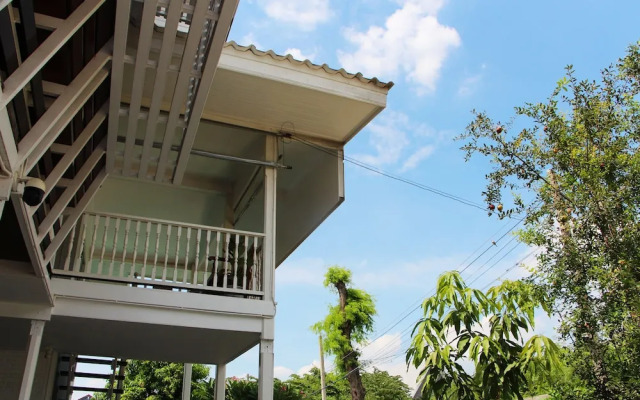Room-baan Khunphiphit Homestay