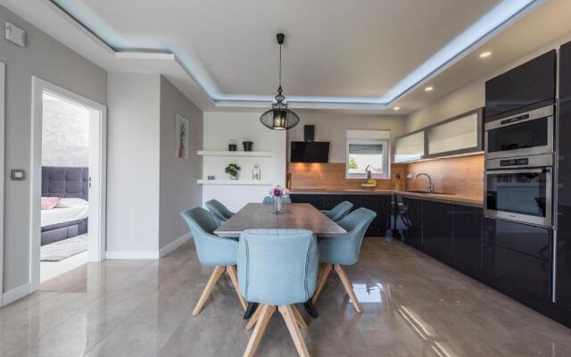 Luxury Apartments Marija
