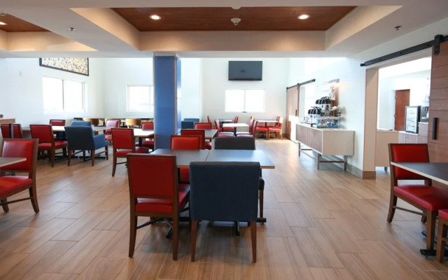 Holiday Inn Express Cincinnati Se Newprt