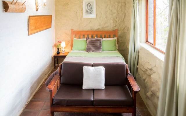 Kliphuis Stone Cottage