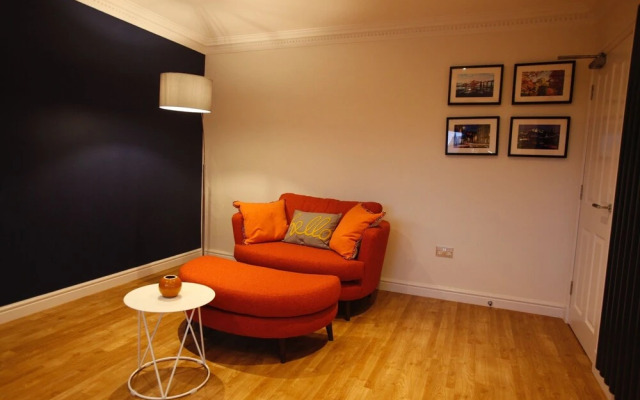 27/3a Cockburn Street Apartments