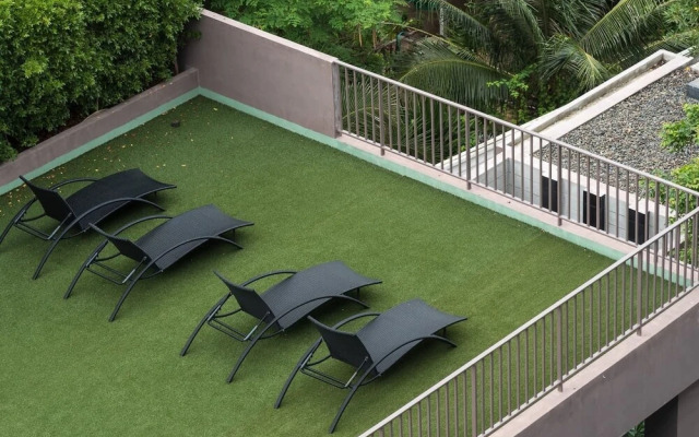 Hua Hin Luxury Studio by the Ocean 1