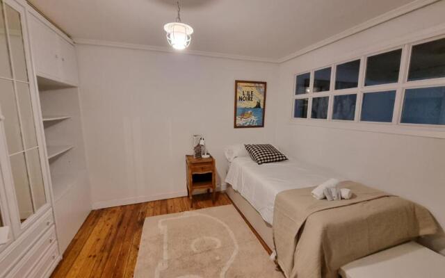 C01A02 La Casa del Pintor