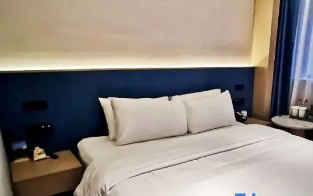 Shengjing Apartment (Shenbei Wuyue Plaza Huizhishangdao Branch)