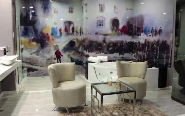 Hotel Paris Luxury Suites