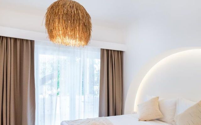 B;yaz Hotel Selimiye