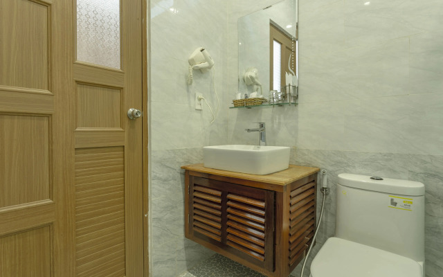 Ha My Beachside Villa Hoian