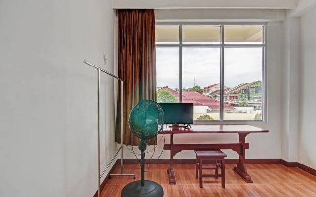 Hotel O Pondok Anggrek Syariah