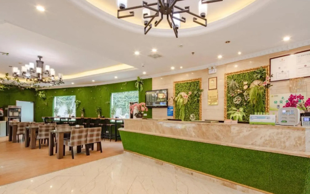 Chengdu Xinyijia Hotel