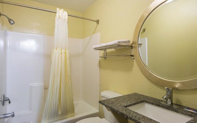 Motel 6 Savannah, GA