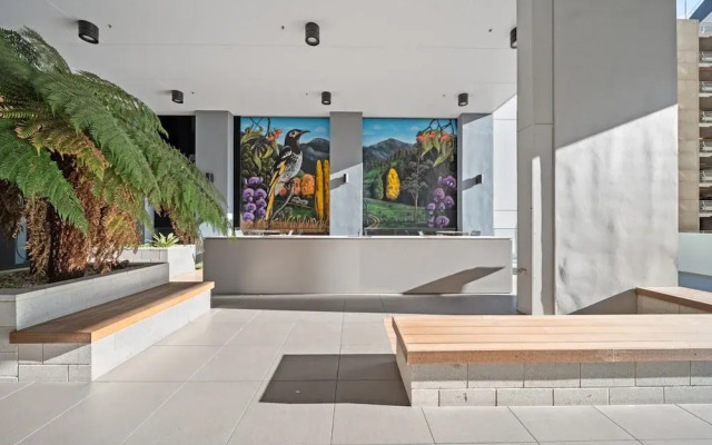 Stylish 2-bed Apartment in Canberra CBD
