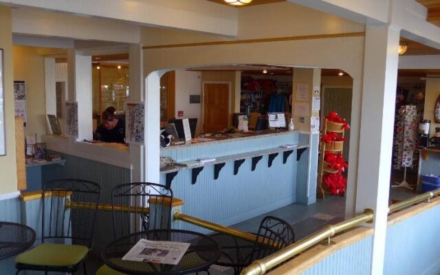 Harborline Hotel