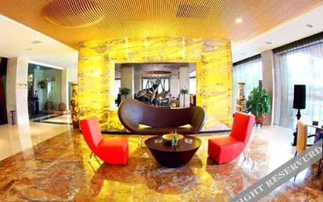 Zhuankou Yangtze Hotel