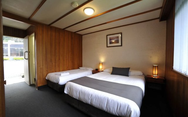 Silver Hills Motel