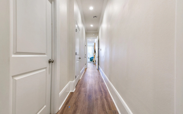 Hosteeva 3BR Steps to St. Charles Ave