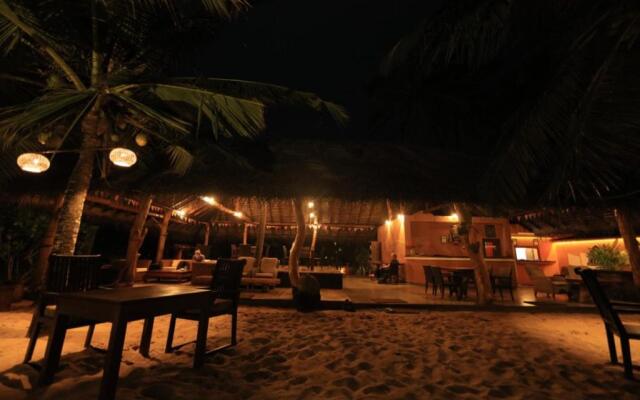 Mangrove Beach Cabana