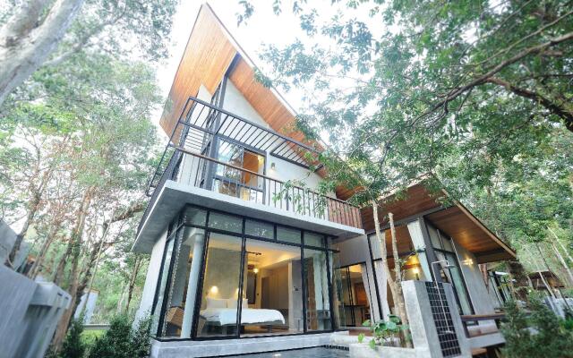 Villa Thalanena By The Beach