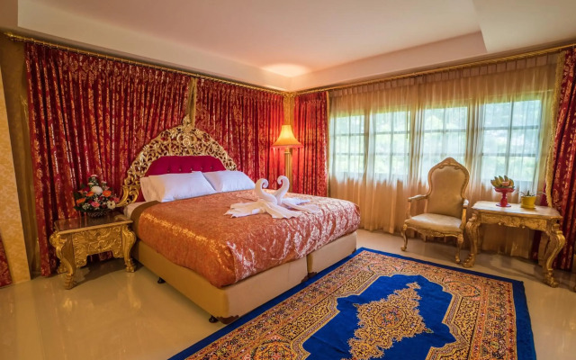 Nakaraj Princess Chiang Rai - Walking Street