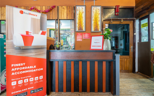 RedDoorz Plus near Balai Kota Batu 2