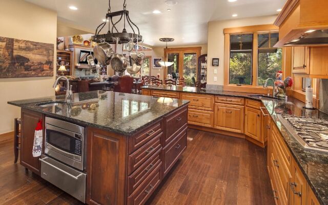 4,000sqft Private Luxury Home Htd Game Rm & Kids Bonus Rm Hot Tub