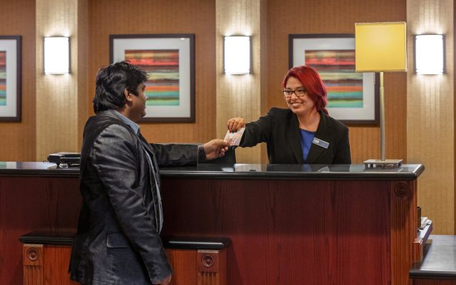 Holiday Inn Express Chicago-Downers Grove, an IHG Hotel