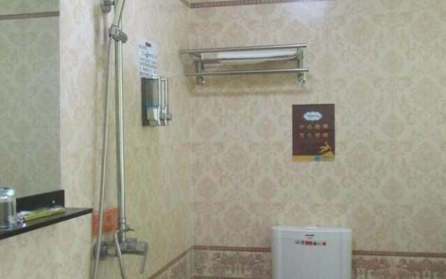 Yangshuo Romantic Hostel