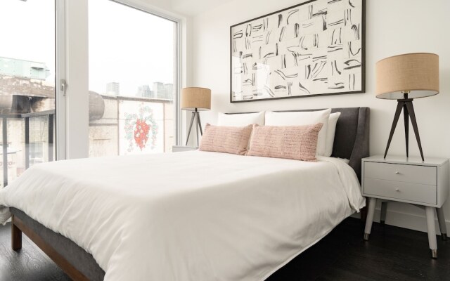 Beautiful Griffintown Suites by Sonder