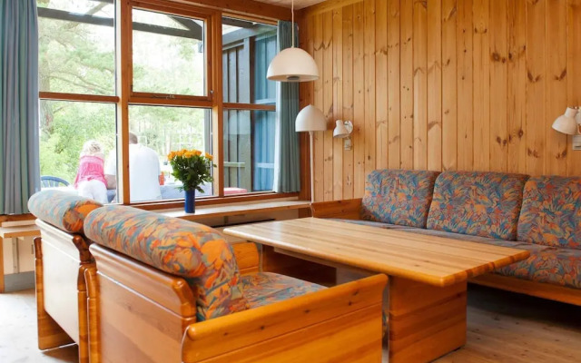 6 Person Holiday Home in Vaeggerlose