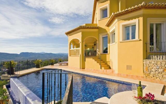Villa Alexander