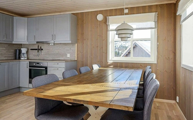 13 Person Holiday Home in Øyer