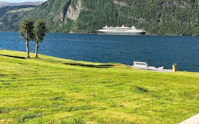 4 Person Holiday Home in Utvik-by Traum