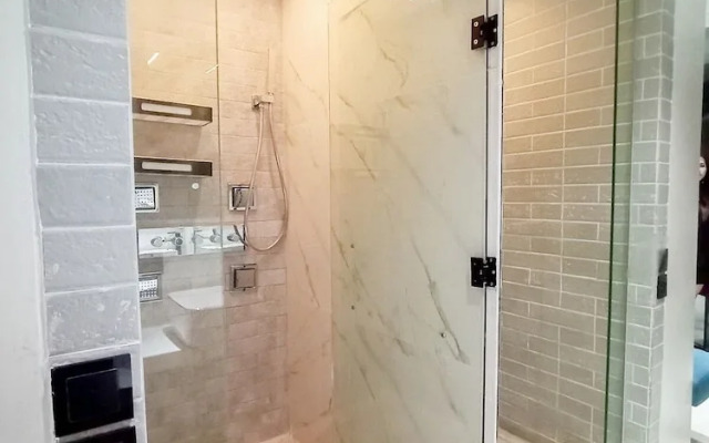 Inotel Suite