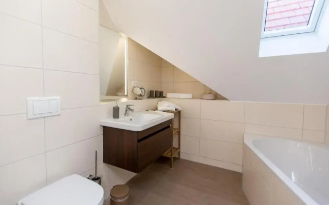 Becci's Apartment P6A8