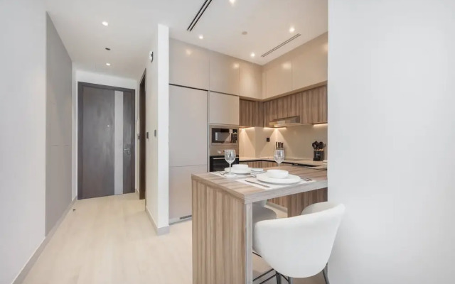 Sleek Studio in The Ivy Tower JVT