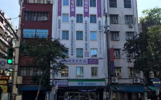 Puremeworld Hotel