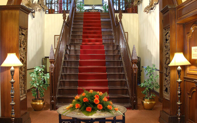 WelcomHeritage Kasmanda Palace
