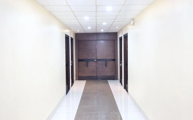 Hotel Grand M Lajjo By OYO Rooms