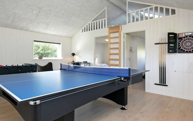 8 Person Holiday Home in Bindslev