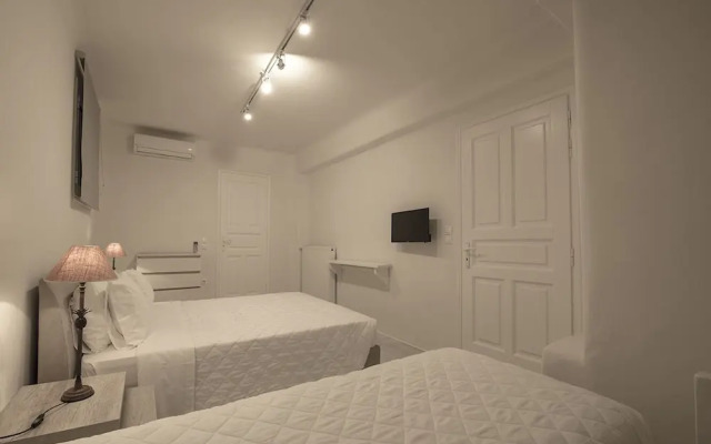 Amaris Residence